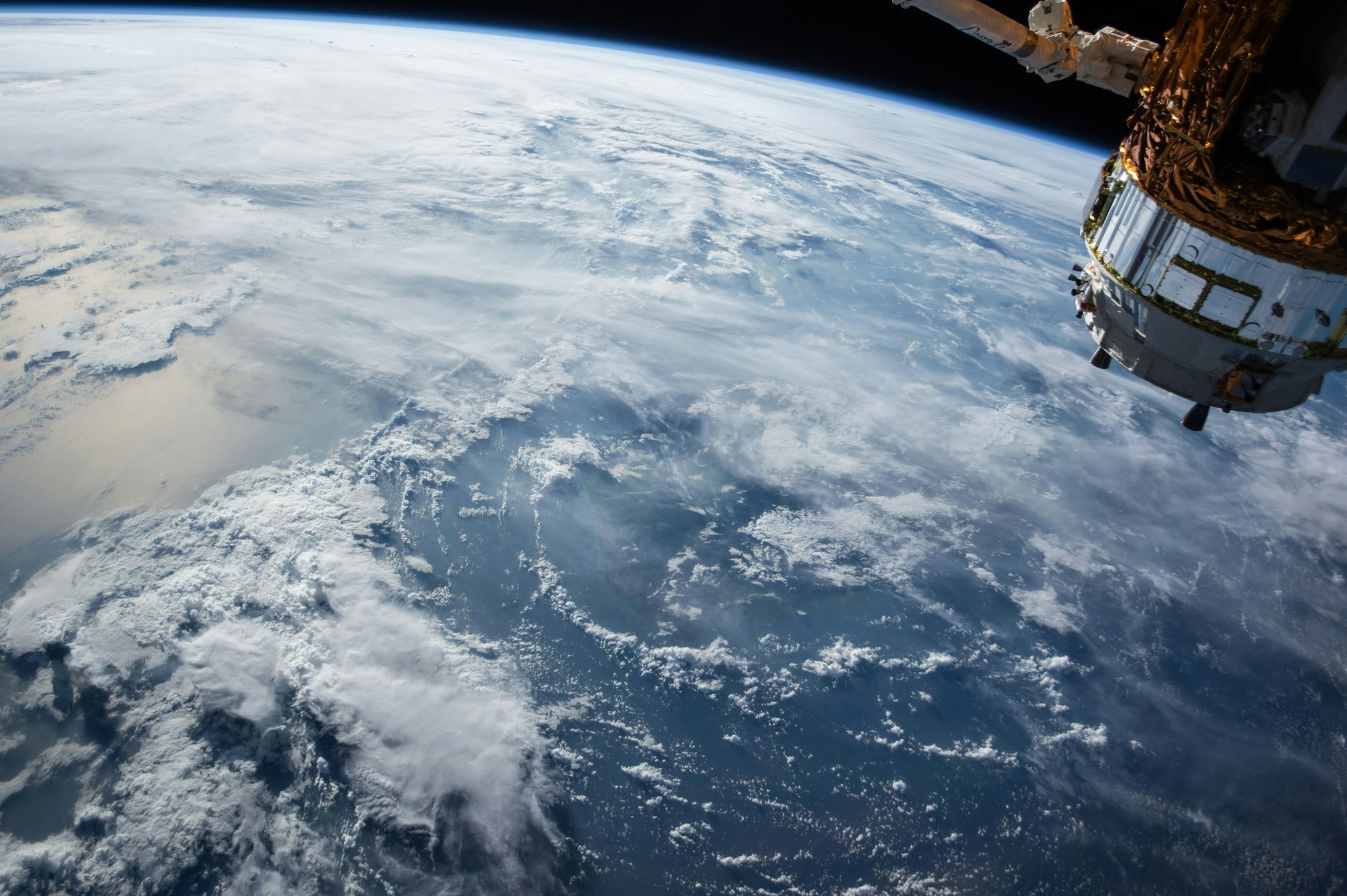 Clouds over the ocean photographed from orbit